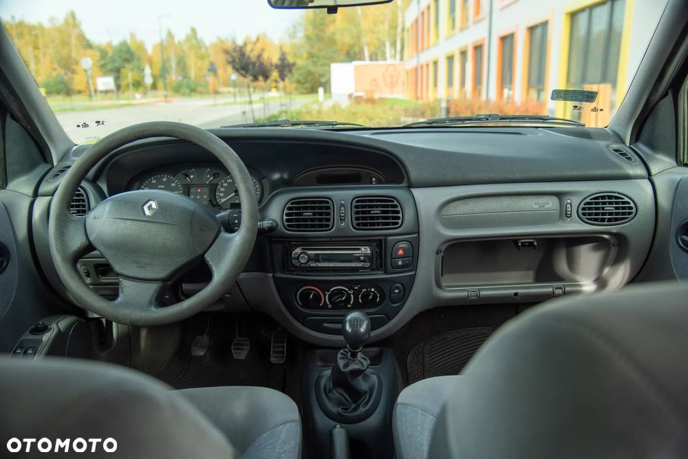 Renault Megane - 30