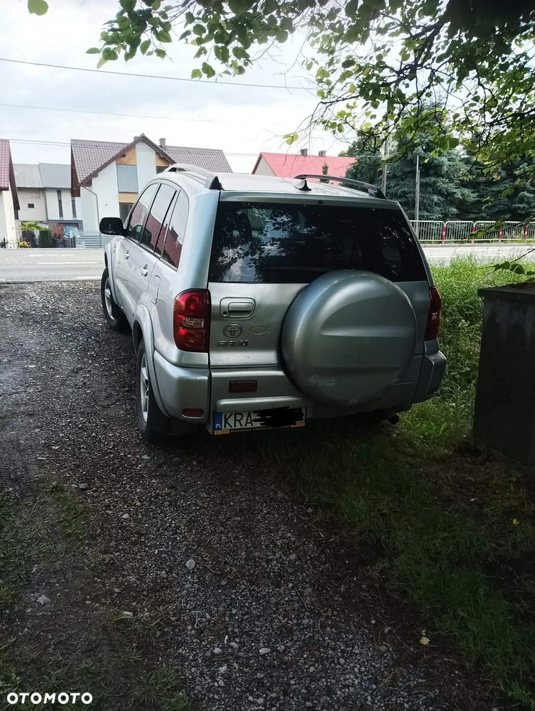 Toyota RAV4 2.0 D-4D 4x4 - 2