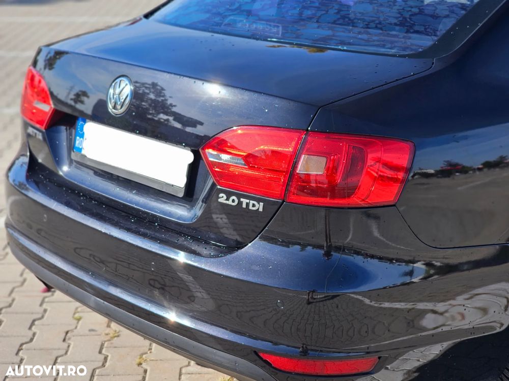 Volkswagen Jetta 2.0 TDI DPF Comfortline DSG - 26