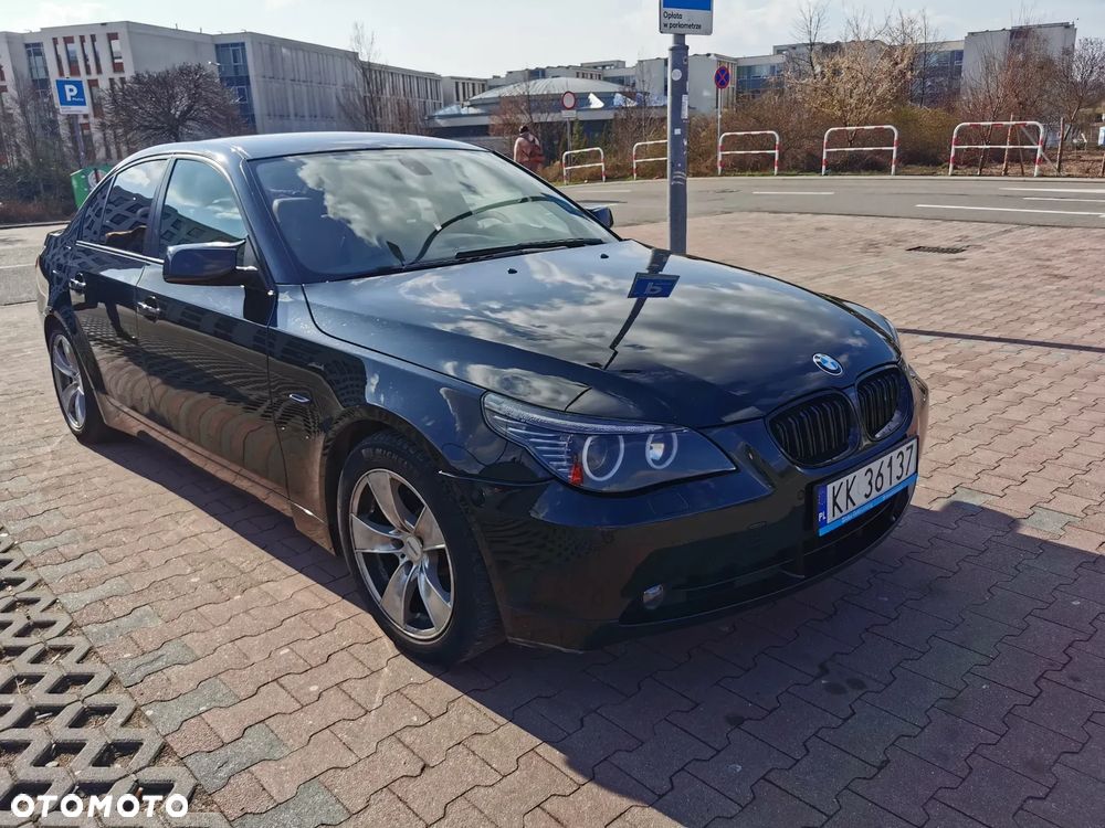 BMW Seria 5 545i - 1