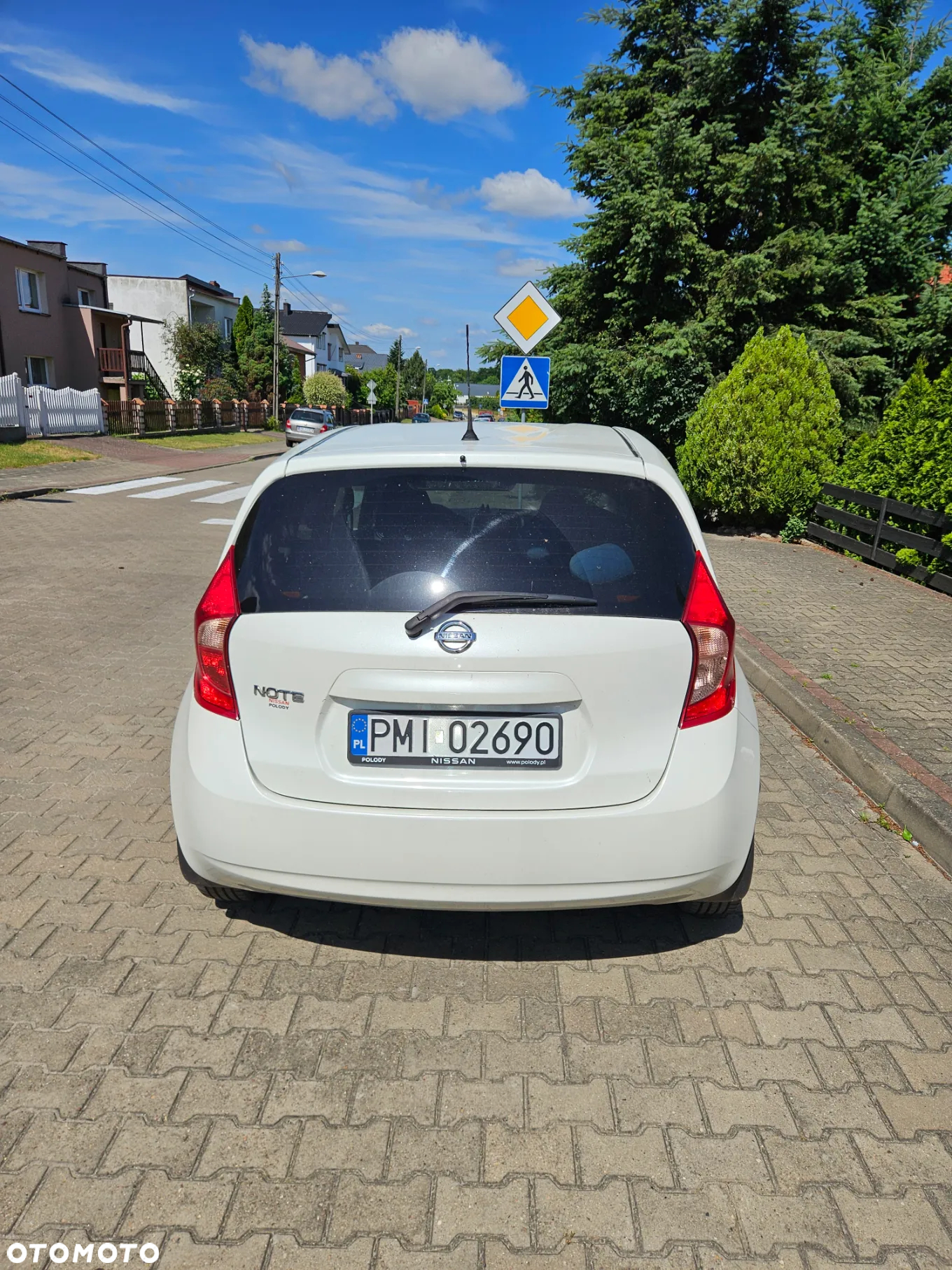 Nissan Note - 8