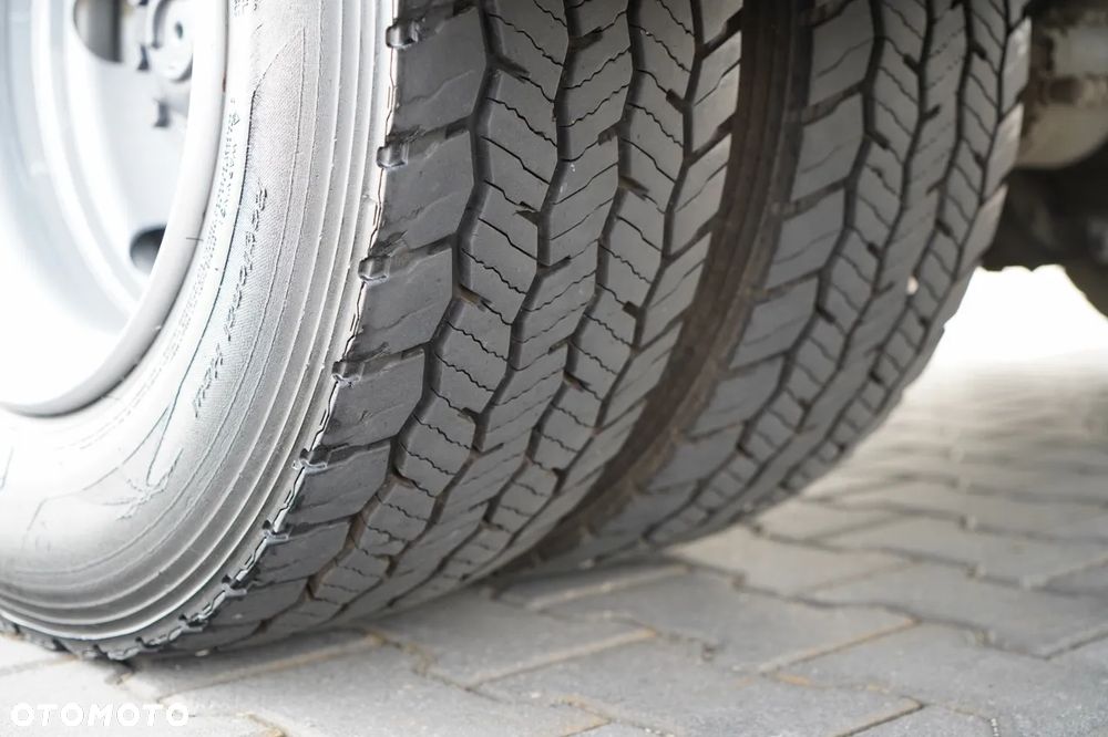 Renault D 210 / 4x2 / KONTENER / 7,5M / WINDA DHOLLANDIA / EURO 6 - 17