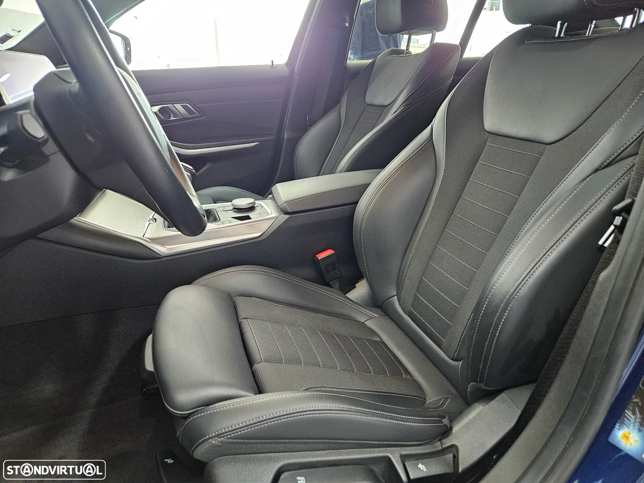 BMW 318 d Line Sport - 11