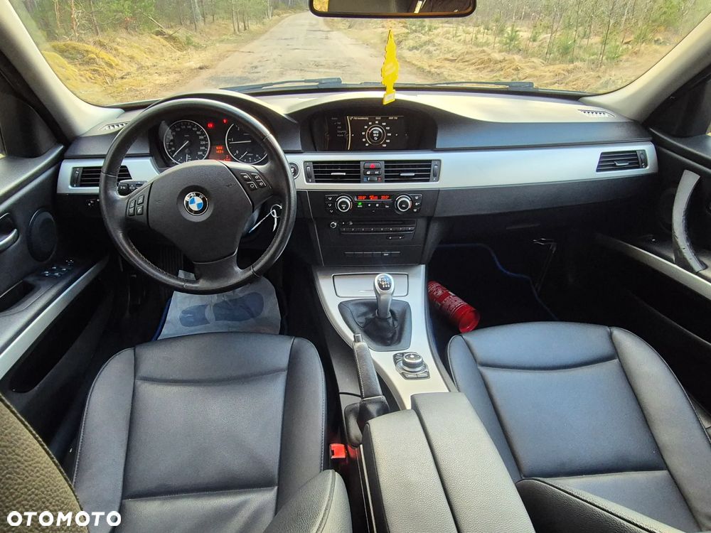 BMW Seria 3 318d DPF Edition Exclusive - 5