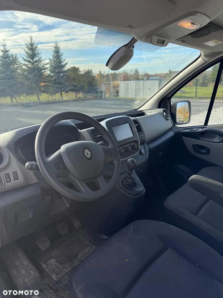 Renault Trafic - 10