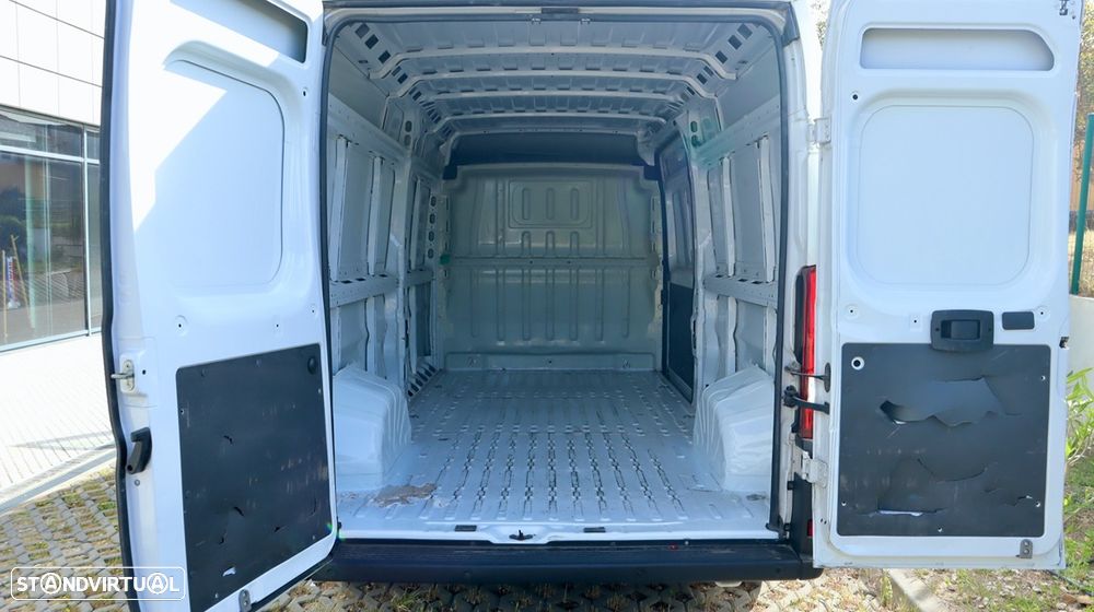 Peugeot Boxer Furgão 330 L3H2 2.2 BlueHDi 120cv - 15