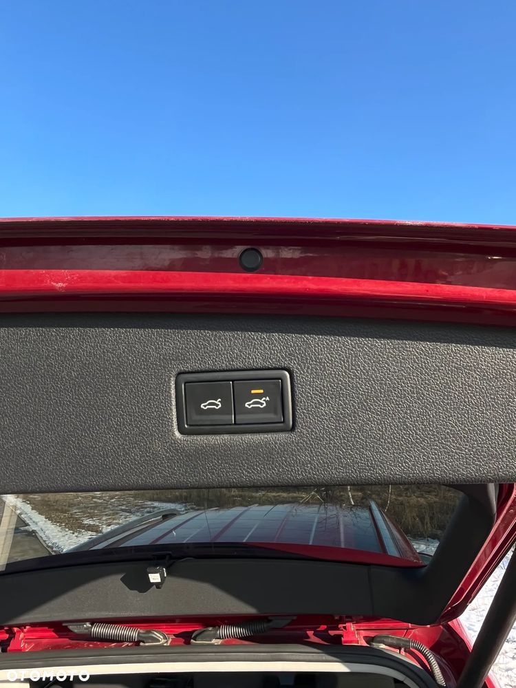 Volkswagen Tiguan Allspace - 9