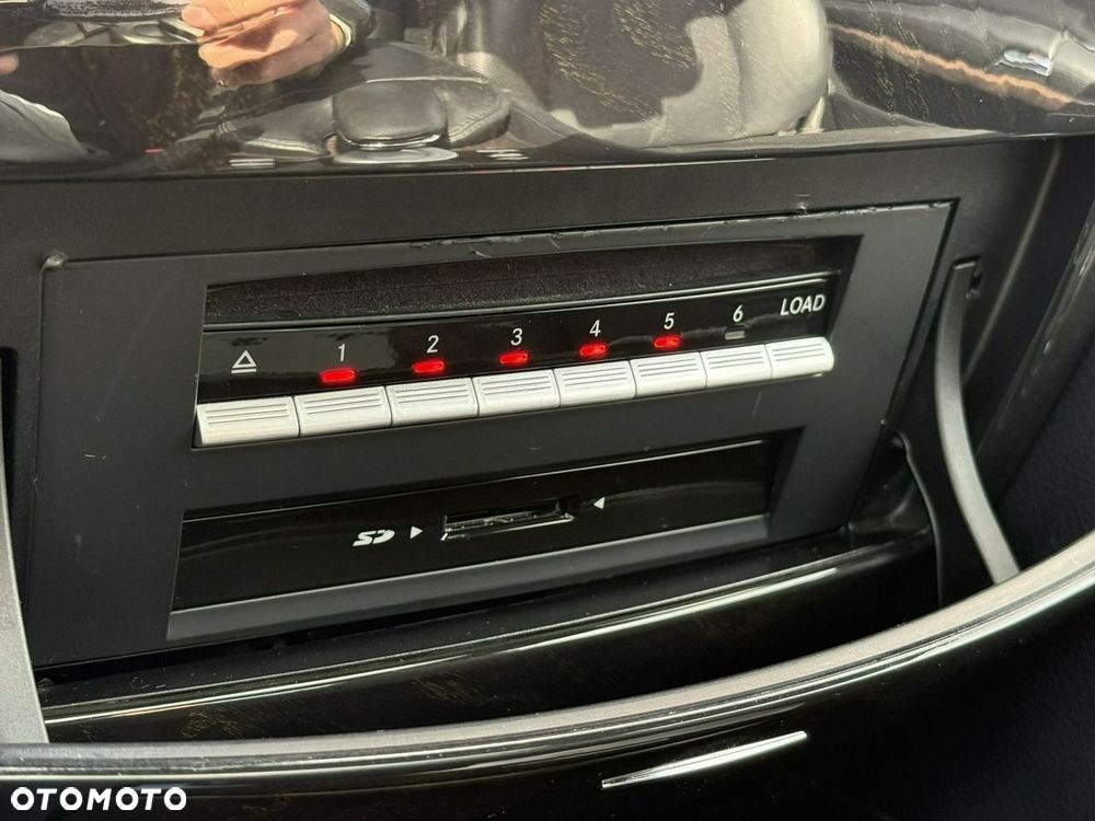 Mercedes-Benz CL 500 4Matic (BlueEFFICIENCY) 7G-TRONIC - 34