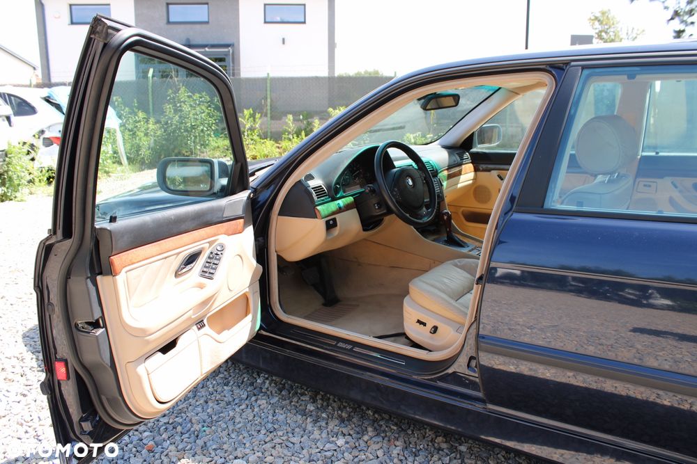 BMW Seria 7 740i - 14