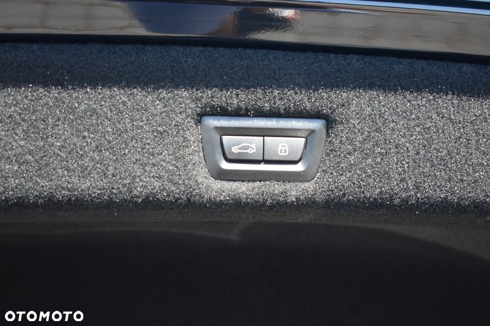 BMW Seria 7 740d xDrive mHEV Individual Edition sport - 32