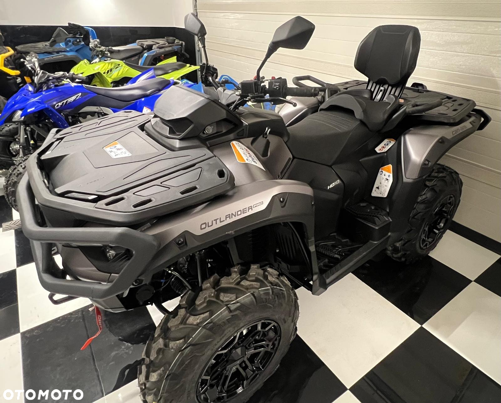 Can-Am Outlander - 12