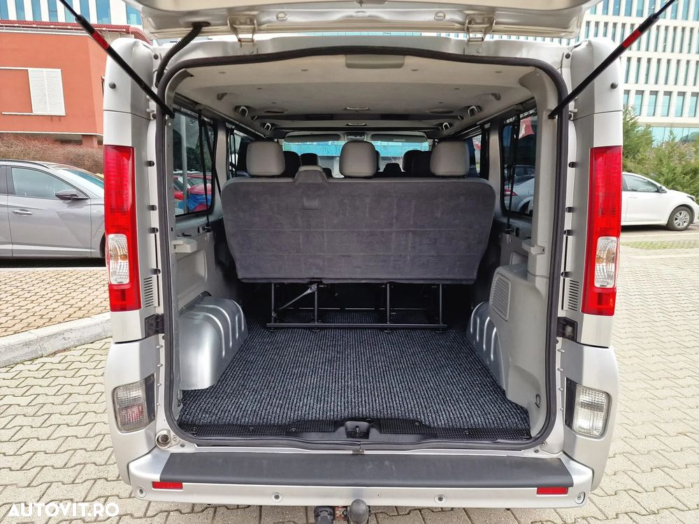 Renault Trafic Grand Passenger L2H1 Authentique - 8