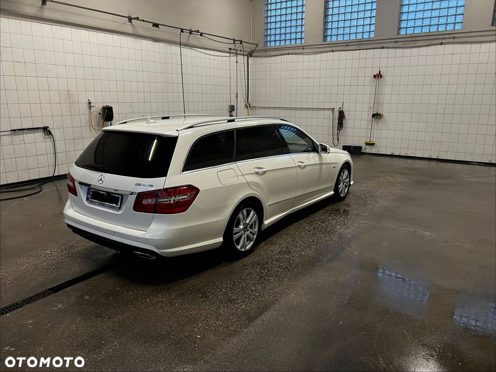 Mercedes-Benz Klasa E 250 CDI DPF BlueEFFICIENCY Automatik Avantgarde - 33