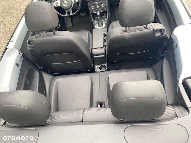 Volkswagen New Beetle - 34
