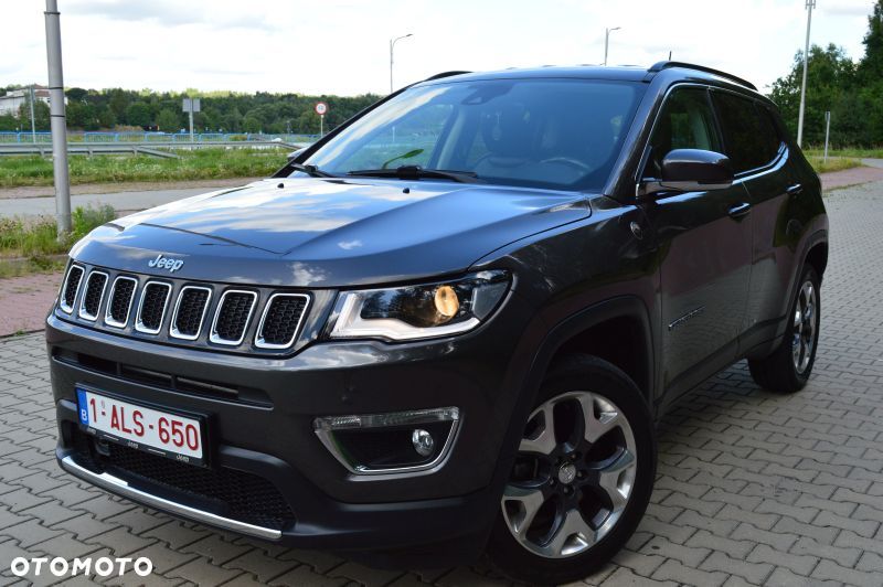Jeep Compass - 36