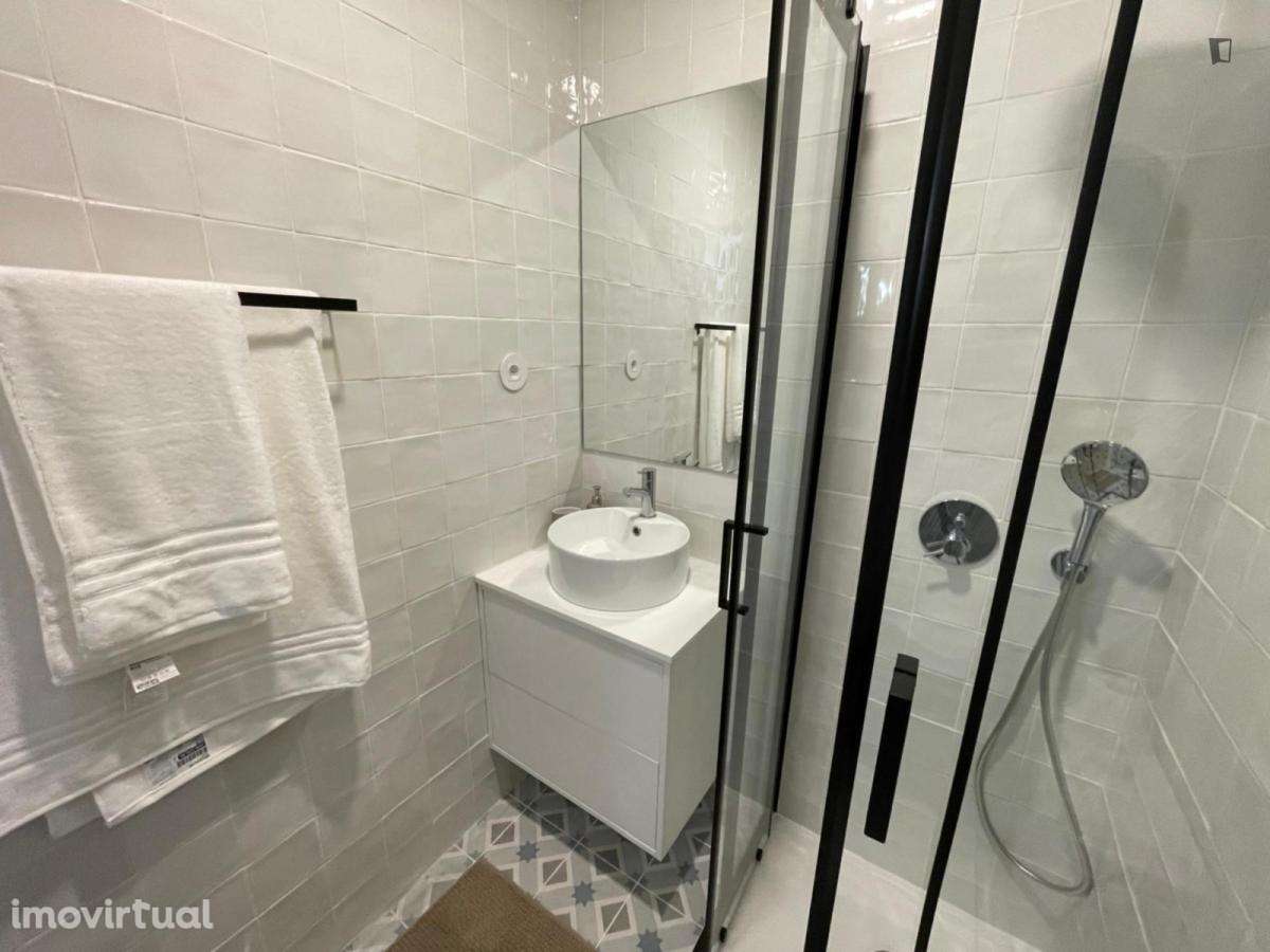 Estúdio - localizado em Alta Universitária Coimbra - Grande imagem: 2/7