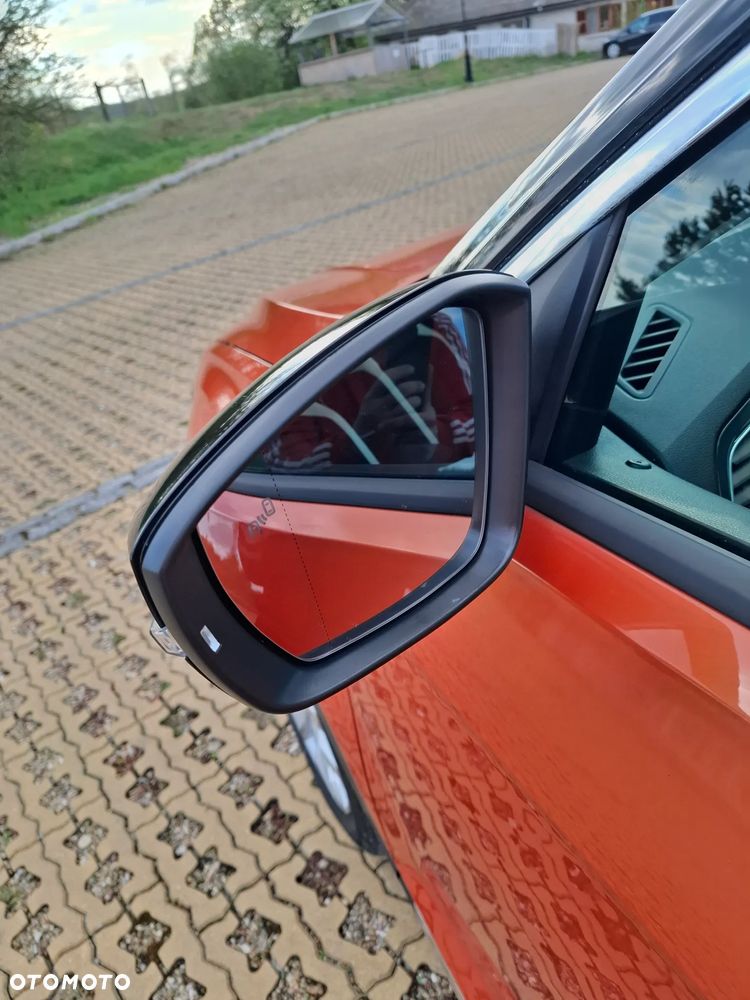 Volkswagen T-Roc 1.5 TSI ACT Advance DSG - 23