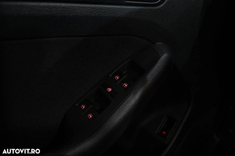 Volkswagen Jetta 2.0 TDI DSG BlueMotion Technologie - 21