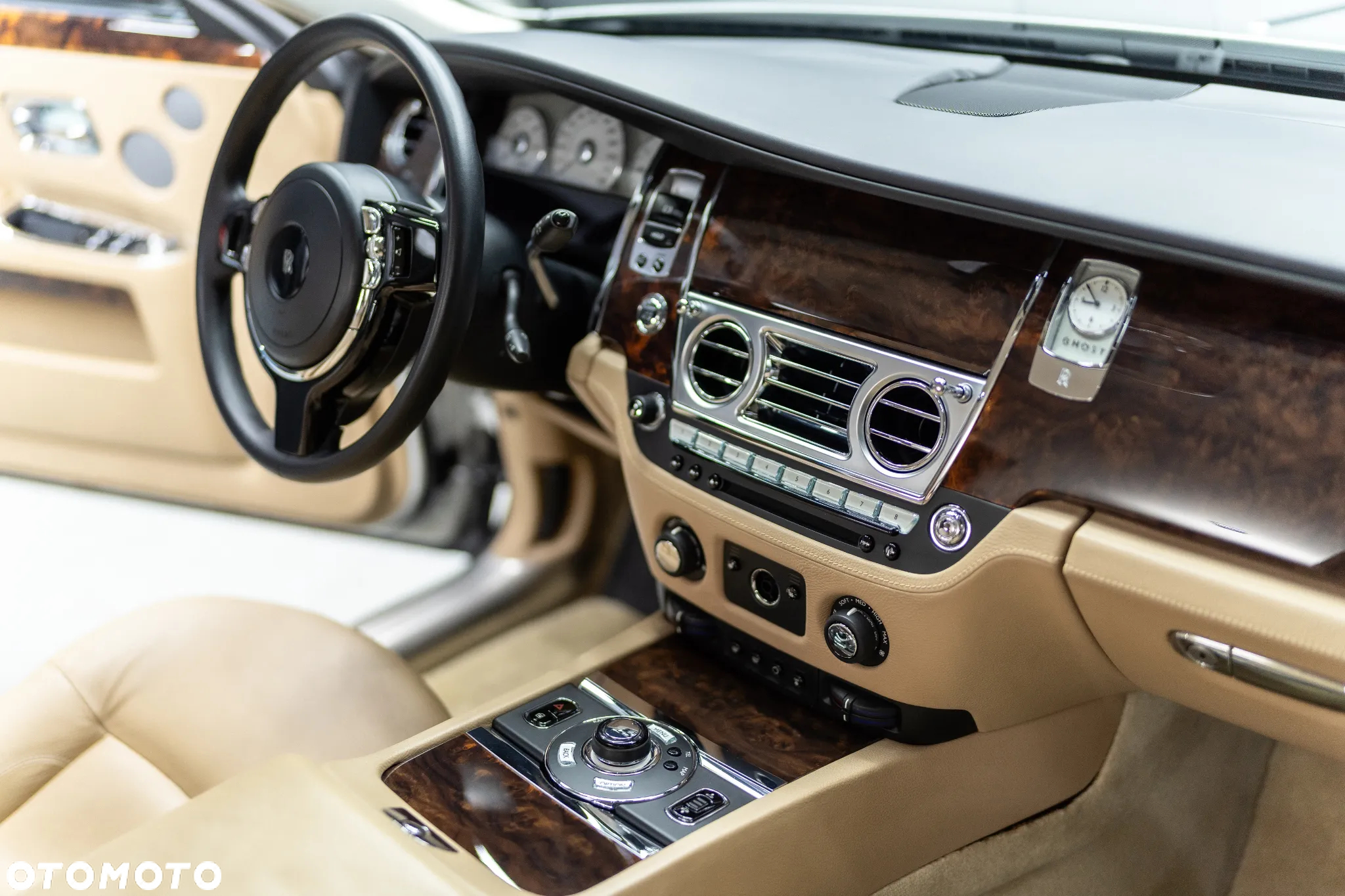 Rolls-Royce Ghost Standard - 34