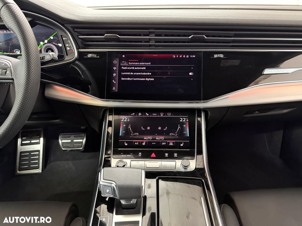 Audi Q8 SUV TFSI e quattro 290 kW tiptronic S line business - 30