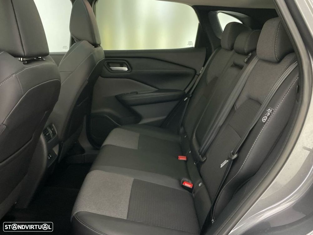 Nissan Qashqai 1.3 DIG-T Advance Xtronic - 12