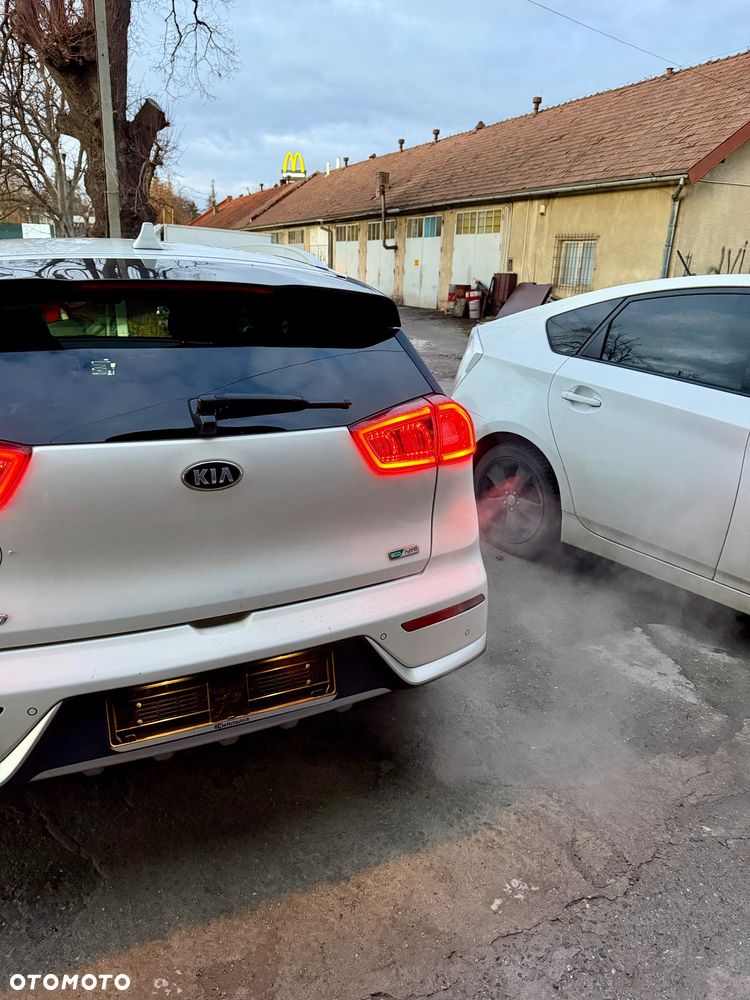 Kia Niro 1.6 GDI HEV 2WD OPF Edition 7 - 4