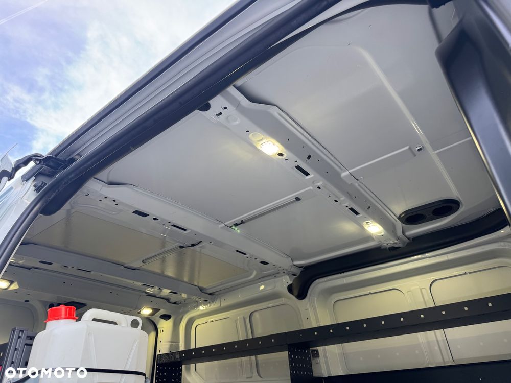 Ford Transit custom - 39