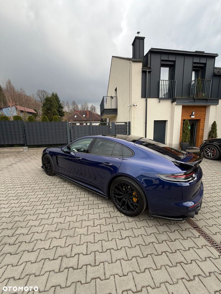 Porsche Panamera 4S - 7