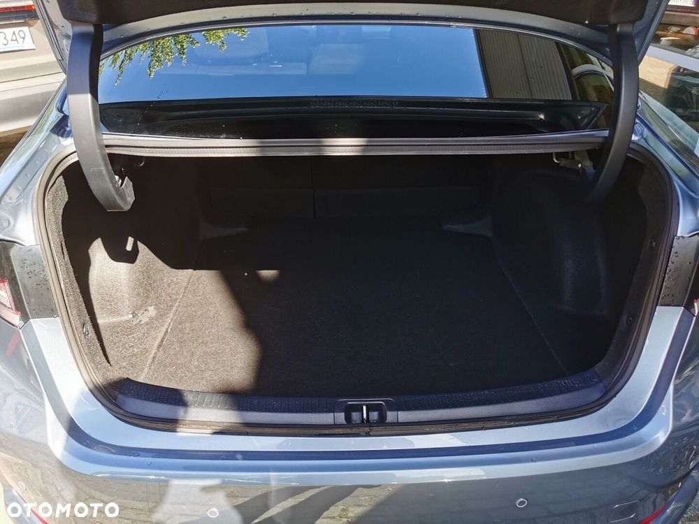 Toyota Corolla 1.8 Hybrid Style - 10