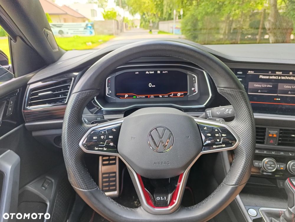 Volkswagen Jetta - 18