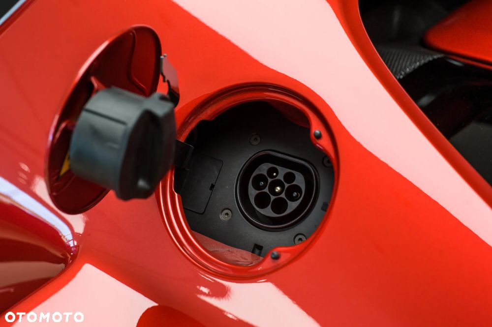 Ferrari 296 GTB - 13