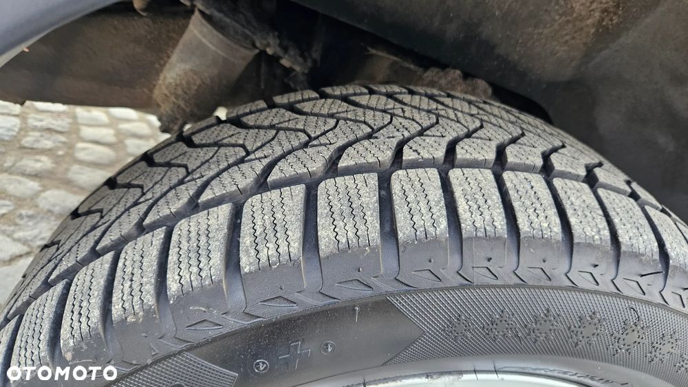 Land Rover Discovery - 17