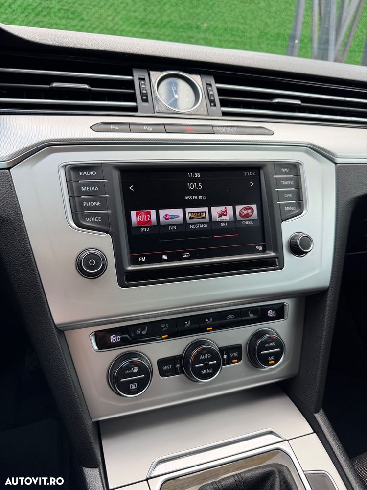 Volkswagen Passat 2.0 TDI SCR DSG Highline - 21
