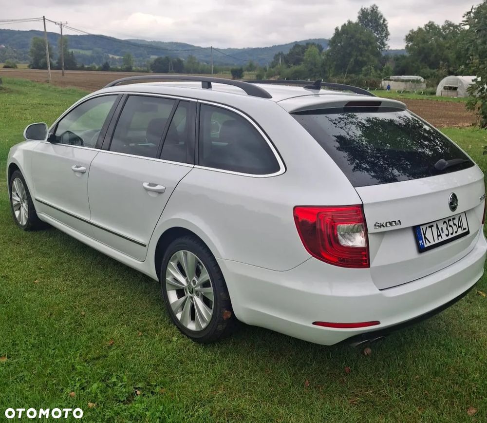 Skoda Superb 2.0 TDI DSG Ambition - 7
