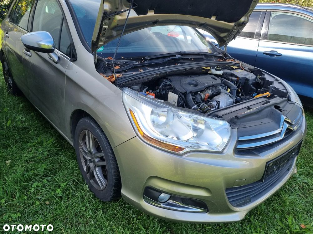 Citroën C4 e-HDi 115 Selection - 17