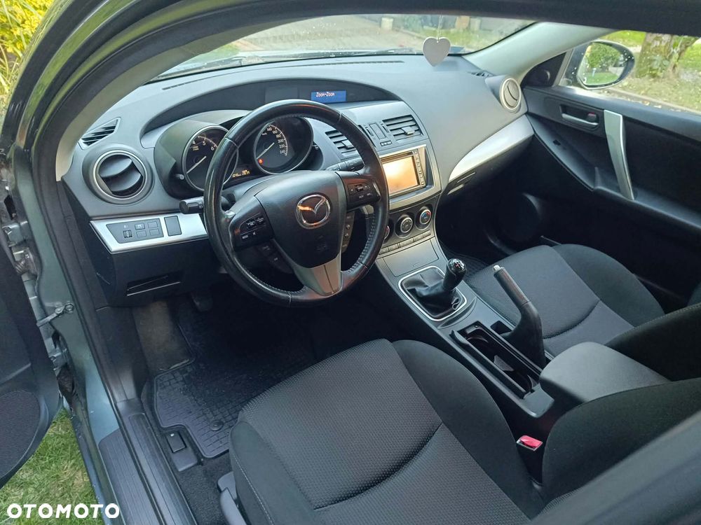 Mazda 3 2012 photo 3