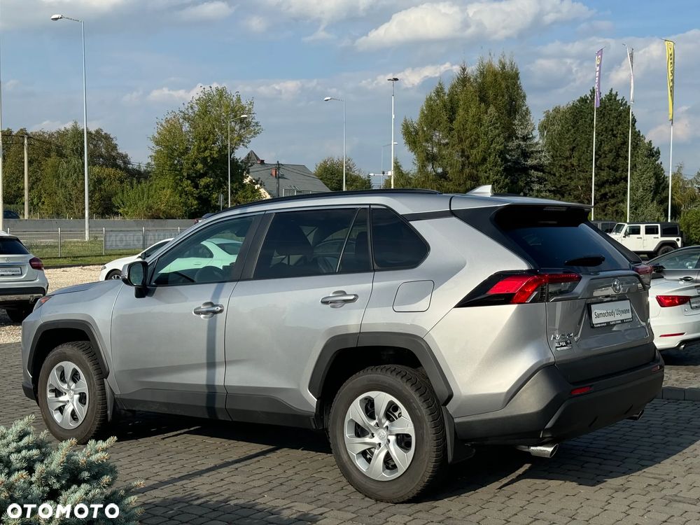 Toyota RAV4 - 7
