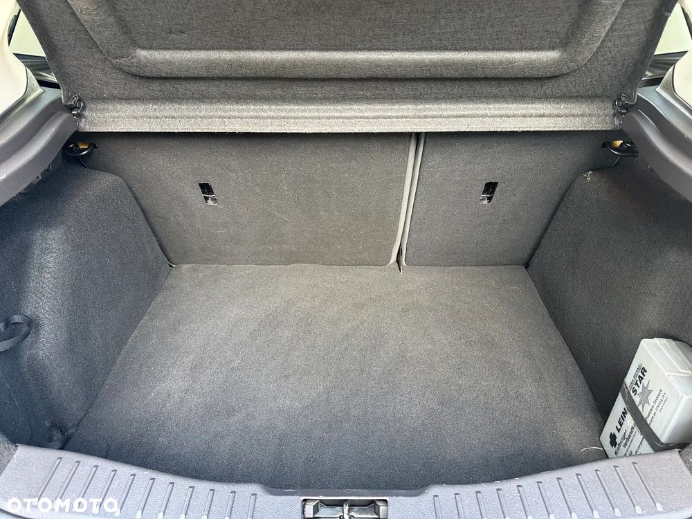 Ford Focus - 24