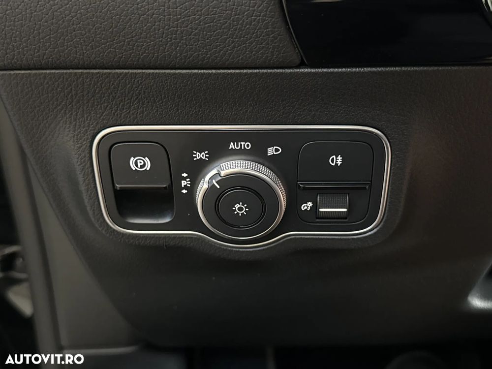 Mercedes-Benz GLA - 15