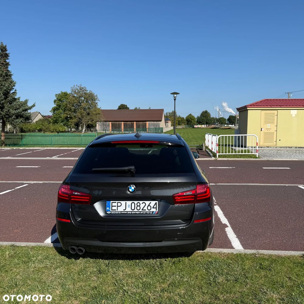BMW Seria 5 2015 photo 3