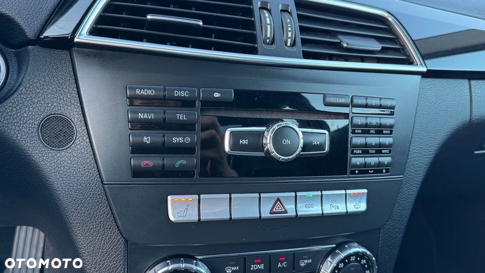 Mercedes-Benz Klasa C 180 BlueEFFICIENCY - 26