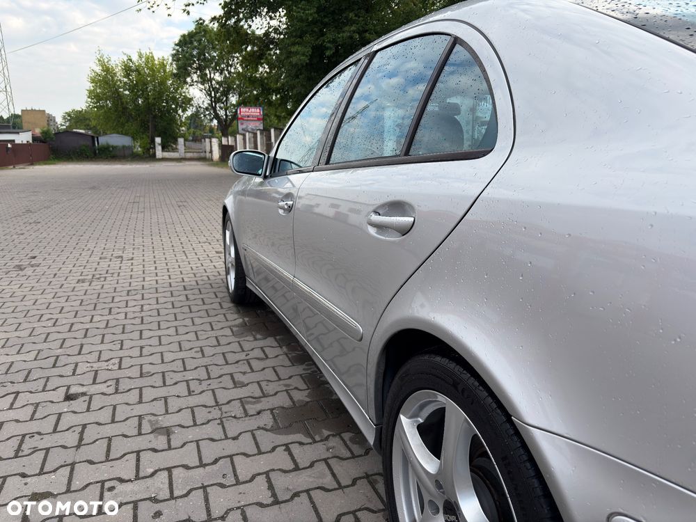 Mercedes-Benz Klasa E - 9