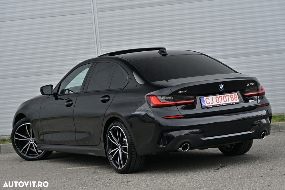 BMW Seria 3 330i xDrive Aut. M Sport - 3
