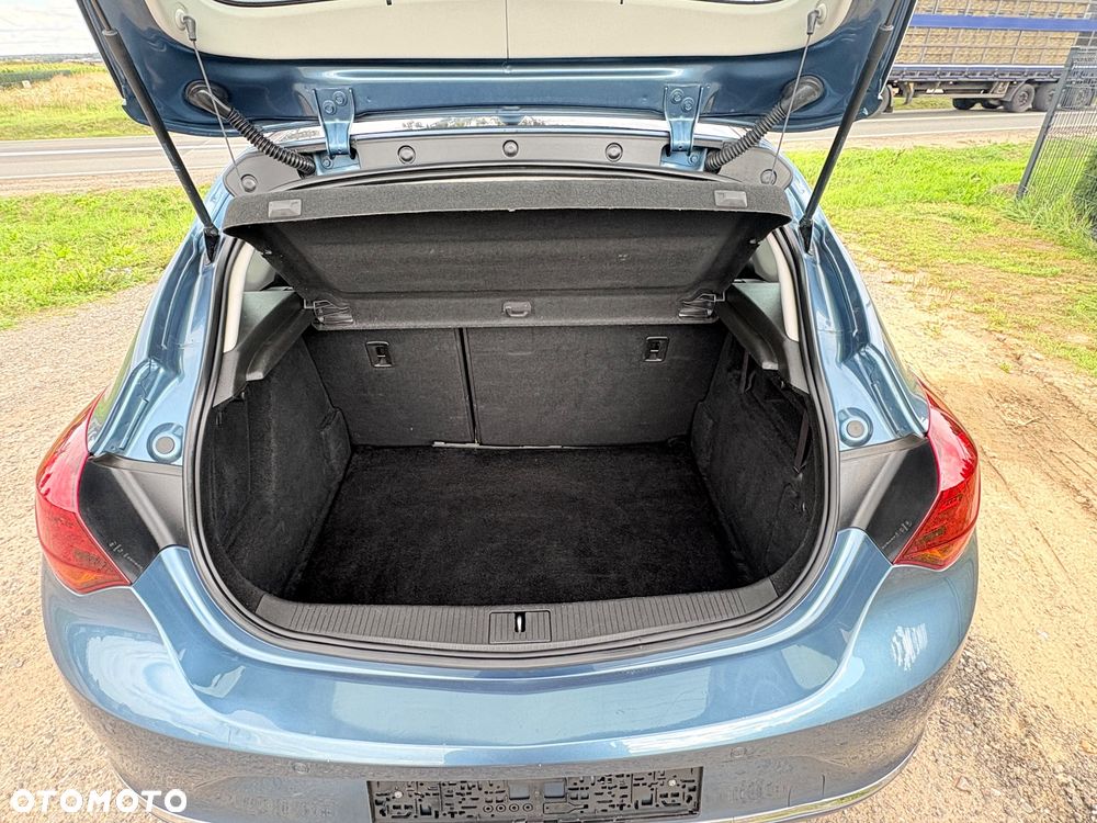 Opel Astra 1.4 T Cosmo - 7