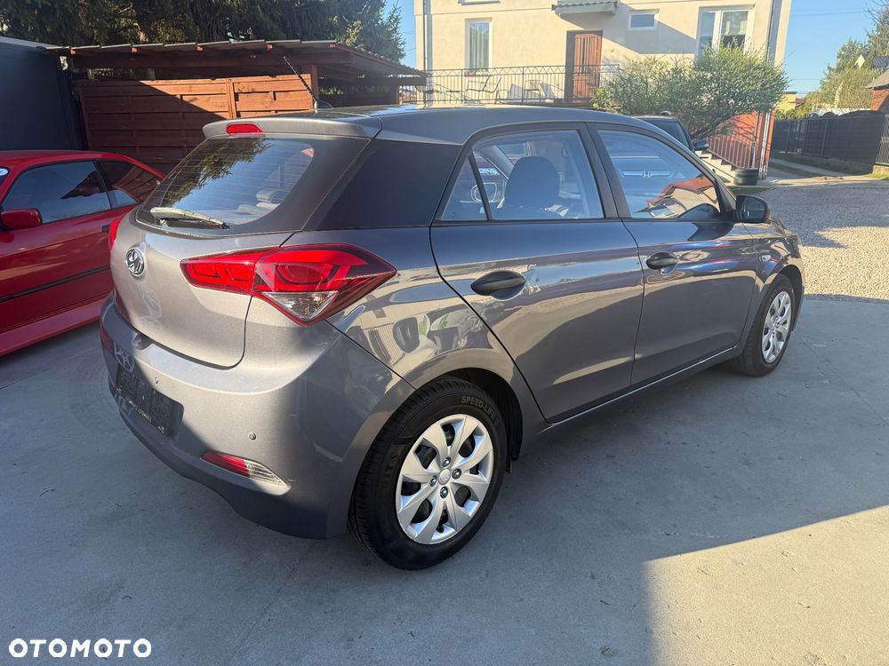 Hyundai i20 1.2 - 13