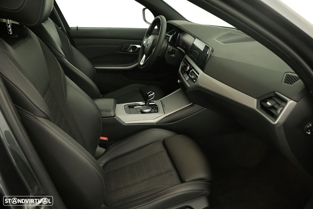 BMW 320 e Touring Auto - 22