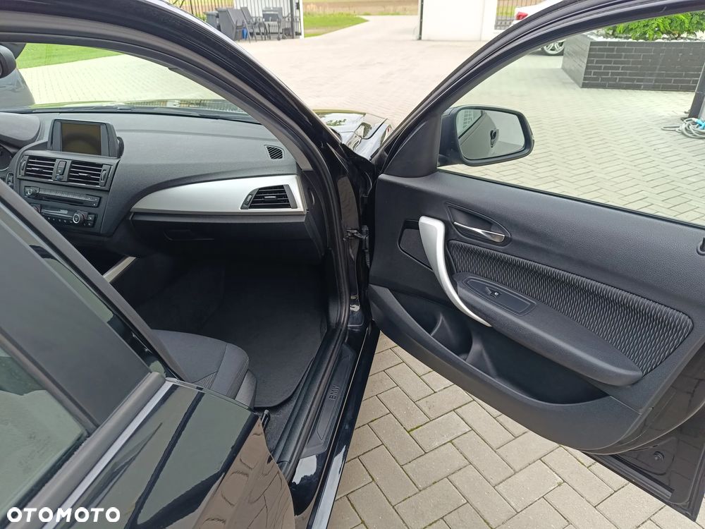 BMW Seria 1 118i - 18