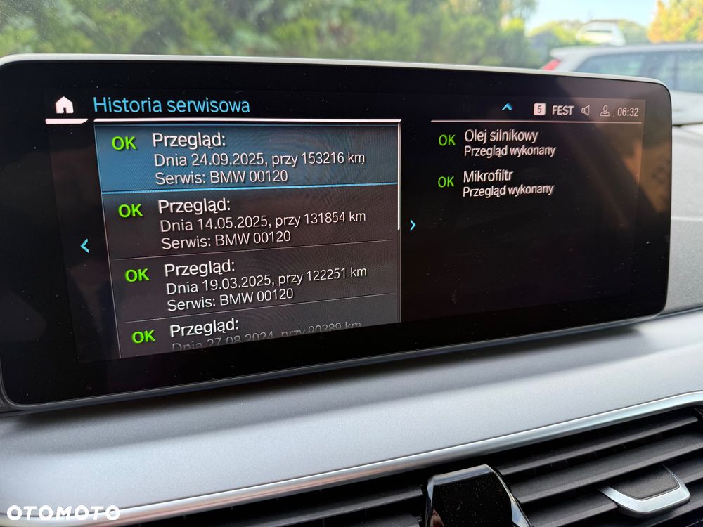 BMW Seria 5 530e xDrive Luxury Line sport - 29