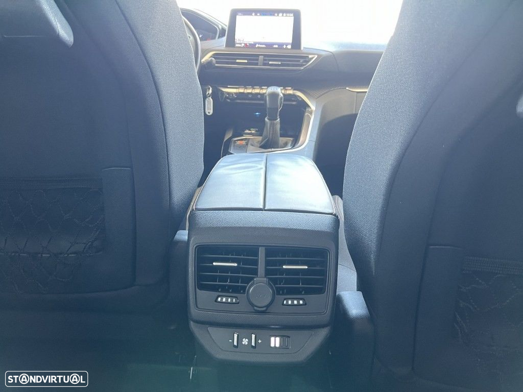 Peugeot 5008 1.6 HDi Allure J17 - 22