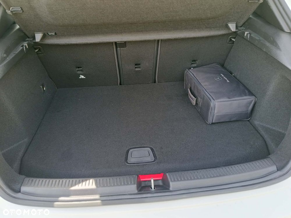 Mercedes-Benz Klasa A 250 E 8G-DCT Progressive - 34